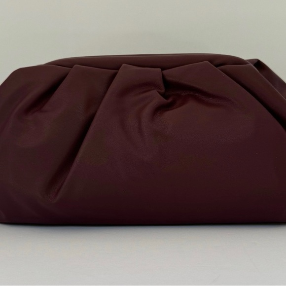 New Badgley Mischka Clutch Purse - Picture 2 of 4